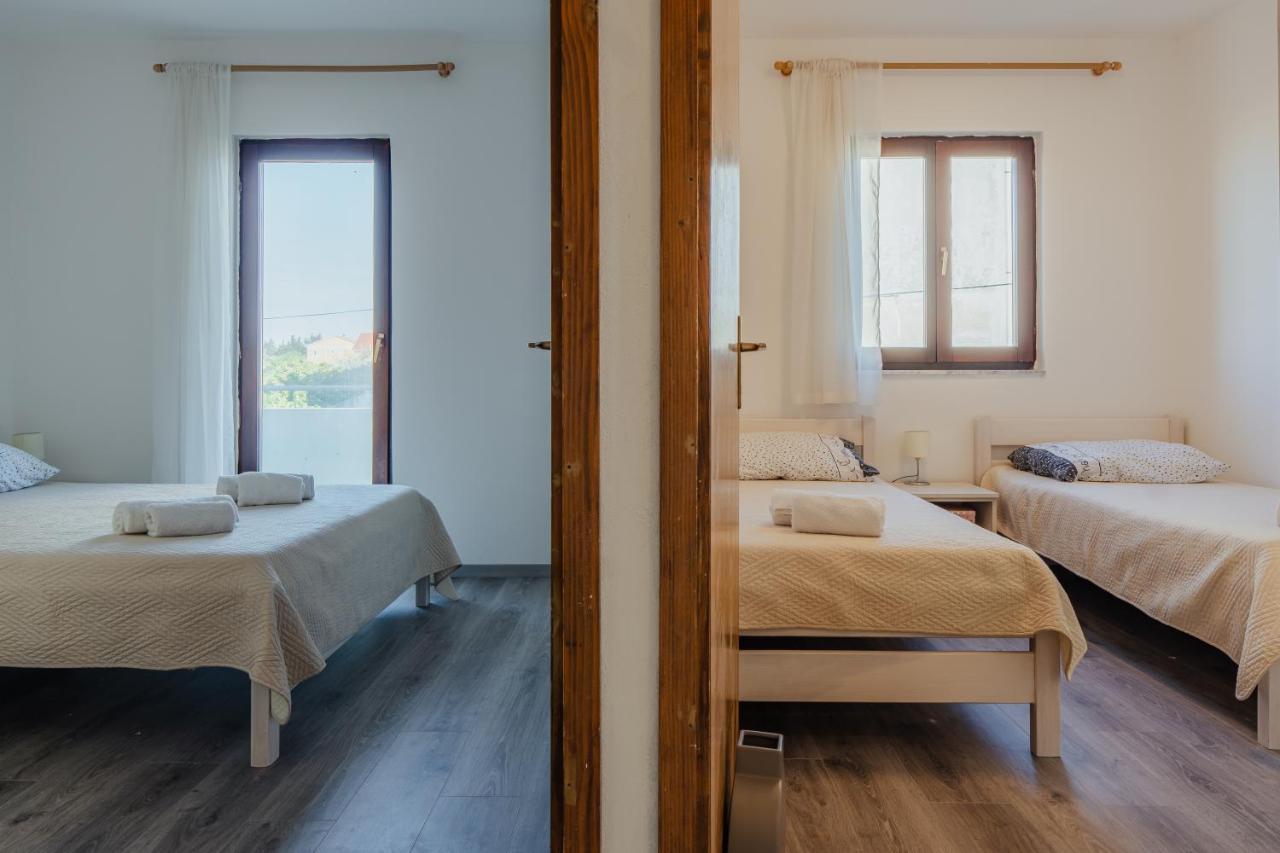 Apartmani Jaman Vrsi Δωμάτιο φωτογραφία